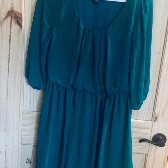 Dress - Picture 4 of 7